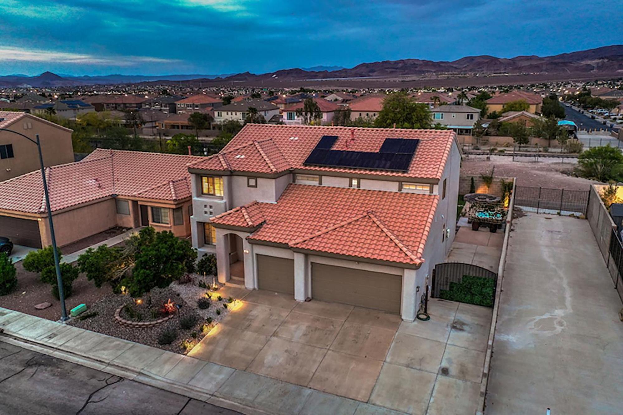 Buddha Gem, Central 6 Bed Room Luxury Home With Pool Hot Tub Game Room And Much More Las Vegas Eksteriør billede